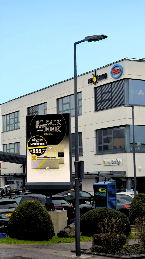 Écran LED outdoor de la marque Artixium installé à Leudelange par CK