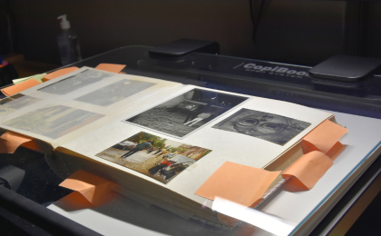 Numérisation et indexation de documents reliées Numérisation et indexation
de documents reliées